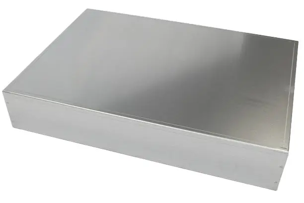 Produktfoto 1 von Hammond 1444; Universalgehäuse; Aluminium; Natursilber Breite 305 mm Höhe 76 mm Länge 432 mm