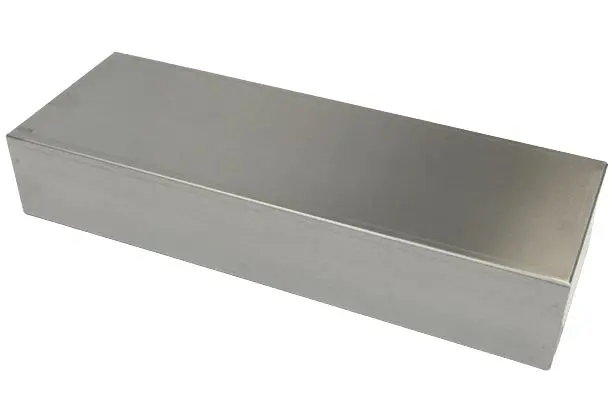 Produktfoto 1 von Hammond 1444; Universalgehäuse; Aluminium; Natursilber Breite 152.4 mm Höhe 431.8 mm Länge 76.2 mm