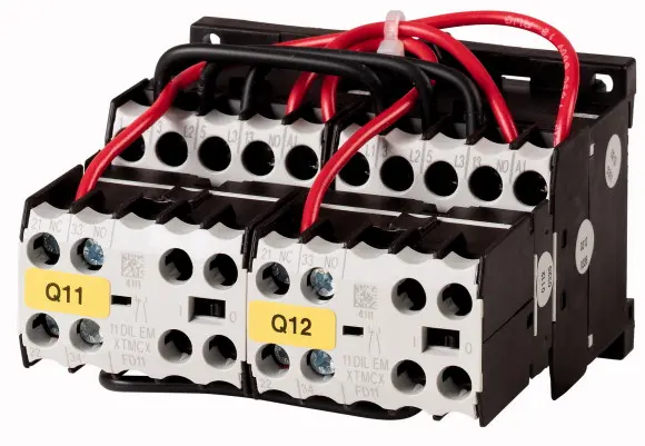 Eaton DIUL Wendeschütz 230 V ac, 240 V ac-Spule, 3-polig, 230V ac / 9 A 240 V ac 3 kW 6 Schließer Umkehrend