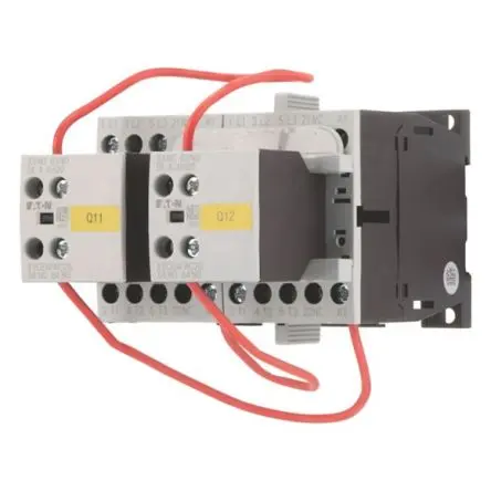 Produktfoto 1 von Eaton DIUL Wendeschütz, 3-polig, 400V / 7 A 240V ac 14 kW 6 Schließer Motorsteuerung, Umkehrend 2-Hilfskontakte