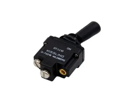 Produktfoto 1 von TE Connectivity THT Kippschalter  1-poliger Ein/Ausschalter Ein-Ein 15 A, IP 65, Gewinde-Steckverbinder