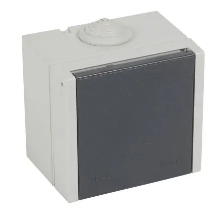 Produktfoto 1 von Legrand Steckdose NF Grau / 20A