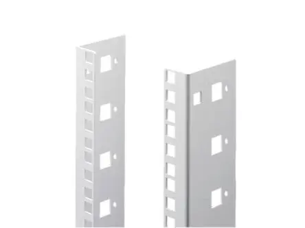 Produktfoto 1 von Rittal DK Befestigungswinkel, Befestigungswinkel für Flacher Kasten, Stahlblech 482.6 mm, 2 pro Paket Stück 482.6mm