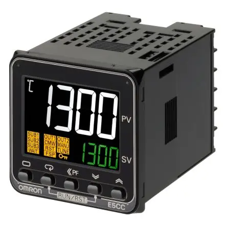 Omron E5CC Controller Frontplattenmontage 1, 3 x Halbleiterausgang Ausgang 24V ac/dc PID-Controller