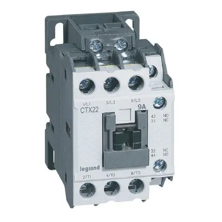 Produktfoto 1 von Legrand CTX3 Schütz, 3-polig / 25 A 24V 4 kW 1 Schließer/1 Öffner Motorsteuerung 2-Hilfskontakte