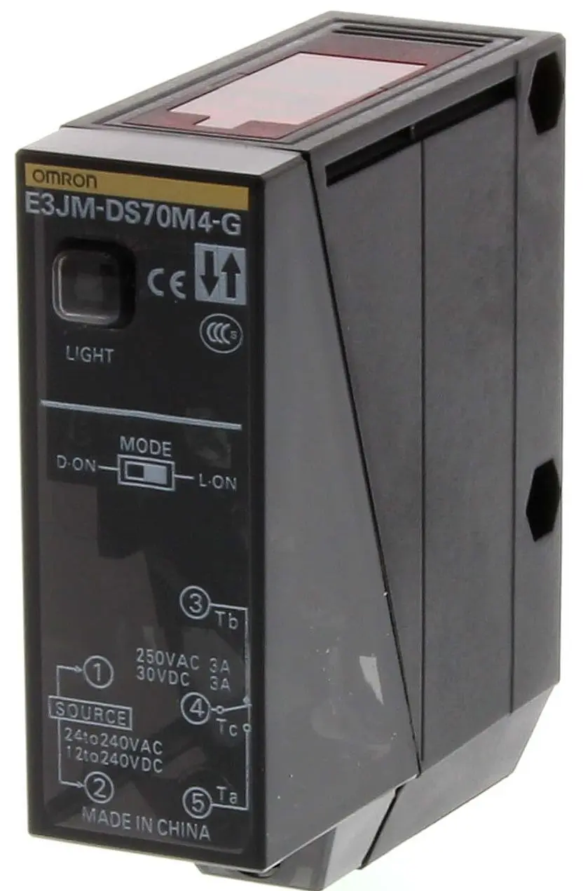 Produktfoto 1 von Omron Kubisch Optischer Sensor, Diffus, Bereich 700 mm, PNP Ausgang, DC, Hell-/dunkelschaltend