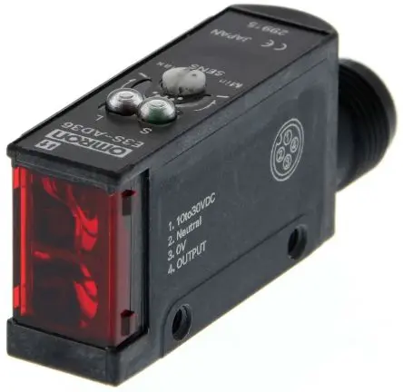 Omron E3S Kubisch Optischer Sensor, Diffus, PnP Ausgang, Kabel