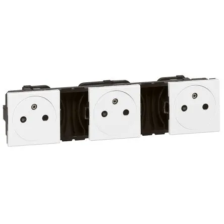 Produktfoto 1 von Legrand Steckdose Steckdose 3-fach Innen Kunststoff Weiß / 16A