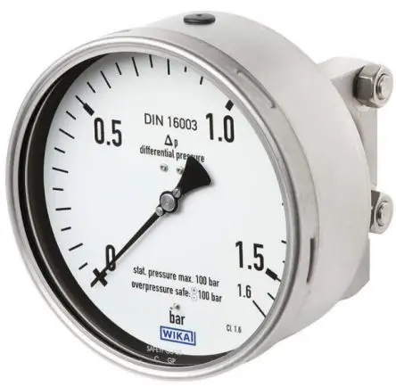 Produktfoto 1 von WIKA Buchse 732.14 Differenzdruckmanometer 160 mm 0 bar → 6 bar Edelstahl Gehäuse G 1/2