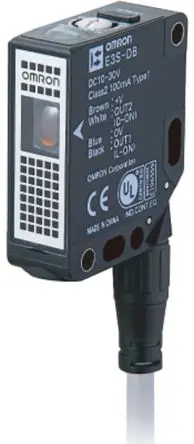Omron E3S-DB Rechteckig Optischer Sensor, Reflektierend, PnP Ausgang