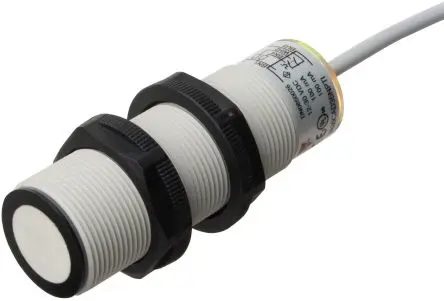 Produktfoto 1 von Carlo Gavazzi UA30CAD M18 Ultraschall-Näherungssensor, Gewinderohr 3.5 m / 100mA PnP, IP67 30 V dc