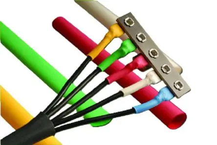 Produktfoto 1 von Alpha Wire FIT Shrink Tubing Wärmeschrumpfschlauch, Polyolefin vernetzt, Ø 0.187 Zoll Schrumpfrate 2:1, Länge 1.22m