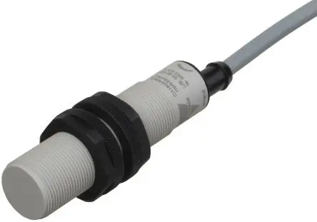 Produktfoto 1 von Carlo Gavazzi CA18CAF M18 Kapazitiver Näherungssensor 8 mm, Gewinderohr / 200mA NPN, IP69K, IP67 40 V dc