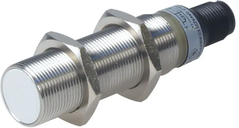 Produktfoto 1 von Carlo Gavazzi EI18 M18 Näherungssensor Induktiv, Gewinderohr 5 mm PNP 10 → 40 V DC / 200 mA NC, IP67