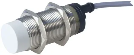 Produktfoto 1 von Carlo Gavazzi EI30 M30 Induktiver Näherungssensor, Gewinderohr PnP / 200mA 15 mm, IP67 40 V dc