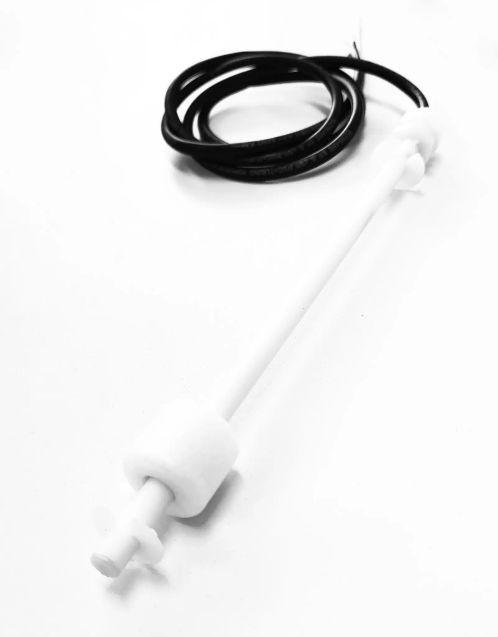 Produktfoto 1 von RS PRO 7179 0046 Schwimmerschalter Kabel Silikon, 200 V dc, Nein, -20 °C 200 V ac → 85 °C, mit 1 m Leitung