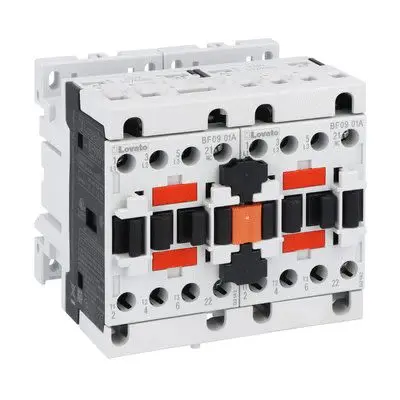 Produktfoto 1 von Lovato BFA009 Wendeschütz 230V-Spule, 3-polig, 690V / 9 A 7.2 kW 1 Öffner Umkehrend 1-Hilfskontakte