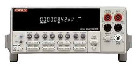 Produktfoto 1 von Keithley 2010 Werkbank Digital Multimeter Echteffektivwert, CAT 750 V ac 3 A dc, 100 mΩ