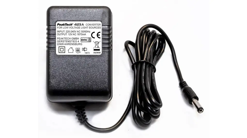 Produktfoto 1 von PeakTech Ladegerät-Adapter 15.7 V für Niederspannungs-Lichtquellen