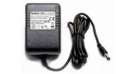 Produktfoto 1 von PeakTech Ladegerät-Adapter 15.7V für Niederspannungs-Lichtquellen