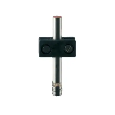 Schmersal IFL Näherungssensor Induktiv, Glattrohr 2 mm PNP 10 → 30 VDC / 200 mA NC, IP67