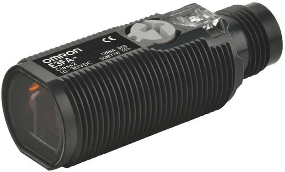 Produktfoto 1 von Omron E3FA Zylindrisch Optischer Sensor, Diffus, PnP Ausgang, 4-polig M12