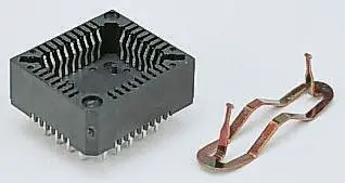 Produktfoto 1 von E-TEC IC-Buchse Oberfläche PLCC-Buchse 2.54 mm Raster 84-polig Gerade