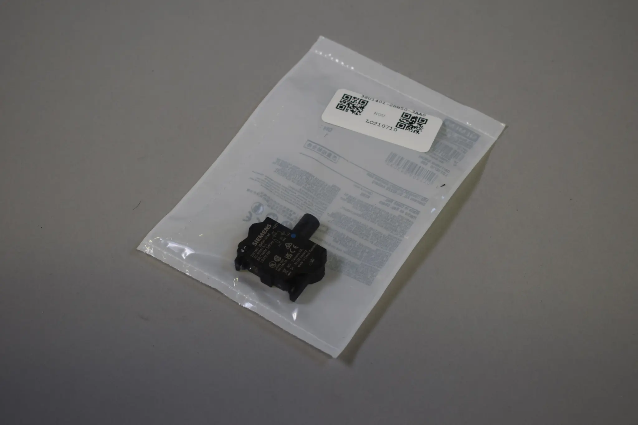 Produktfoto 1 von 3SU1401-2BB50-3AA0