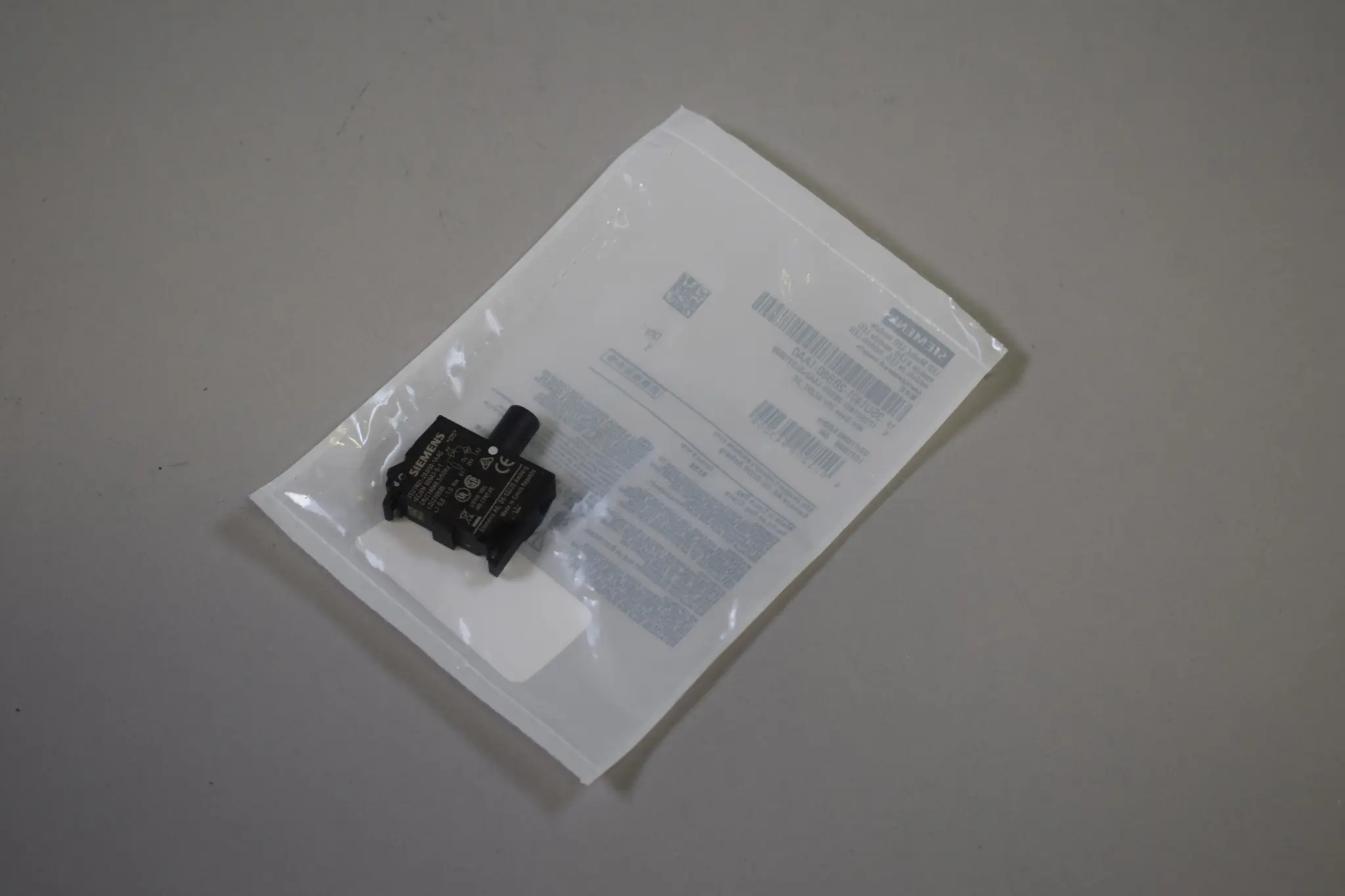 Produktfoto 1 von 3SU1401-2BB60-1AA0
