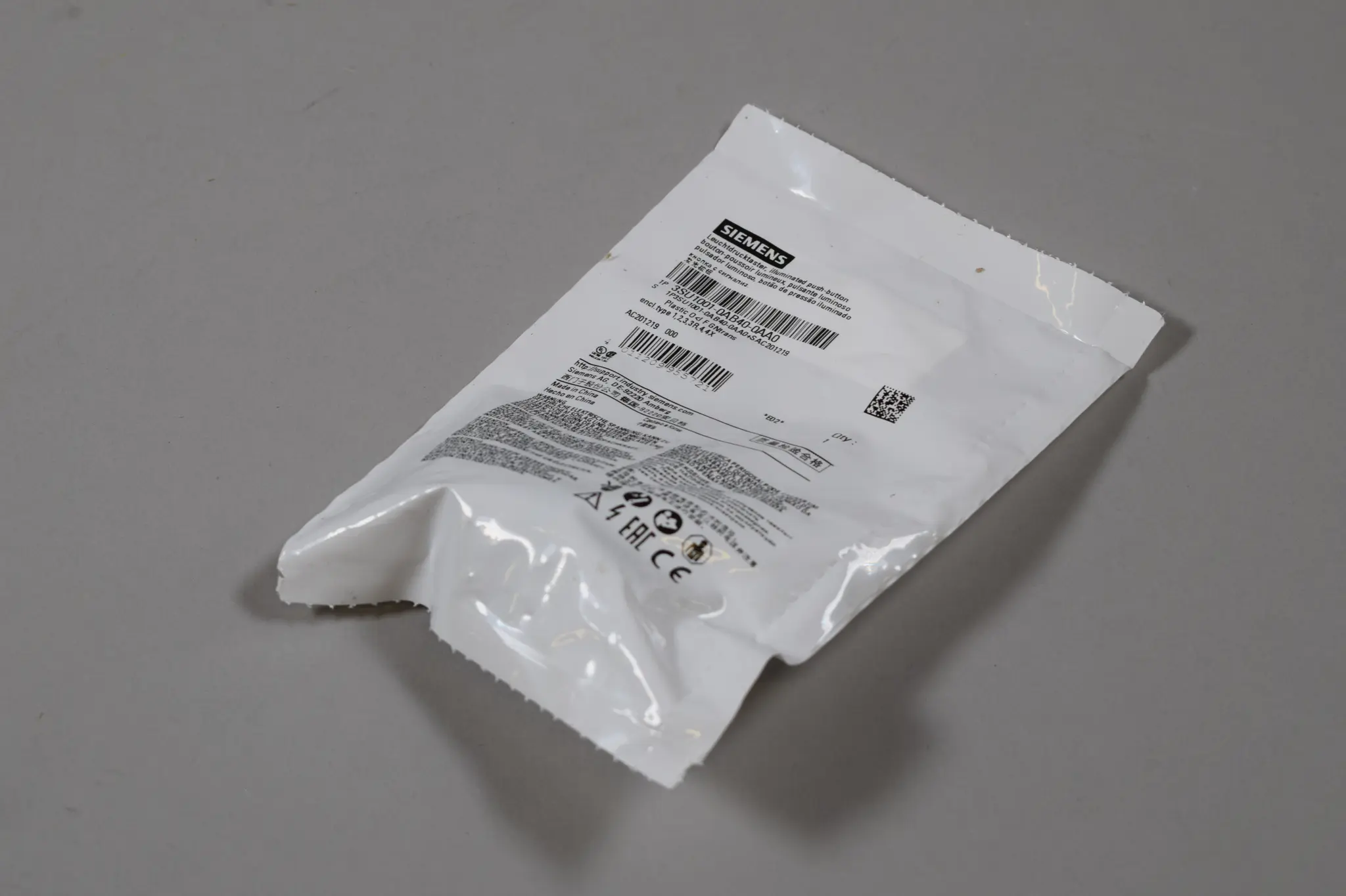 Produktfoto 1 von 3SU1001-0AB40-0AA0