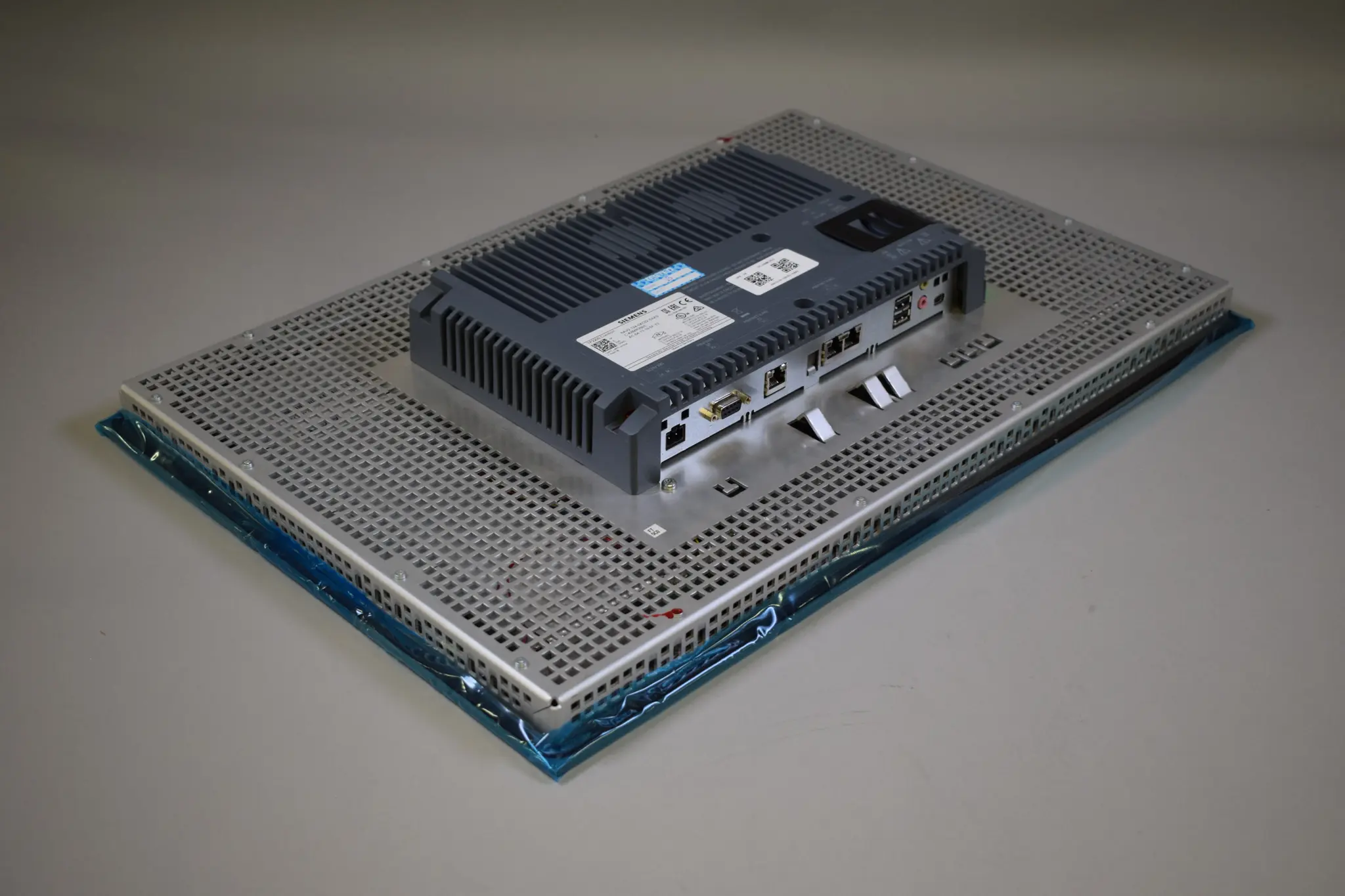 Produktfoto 1 von 6AV2124-0XC02-0AX0