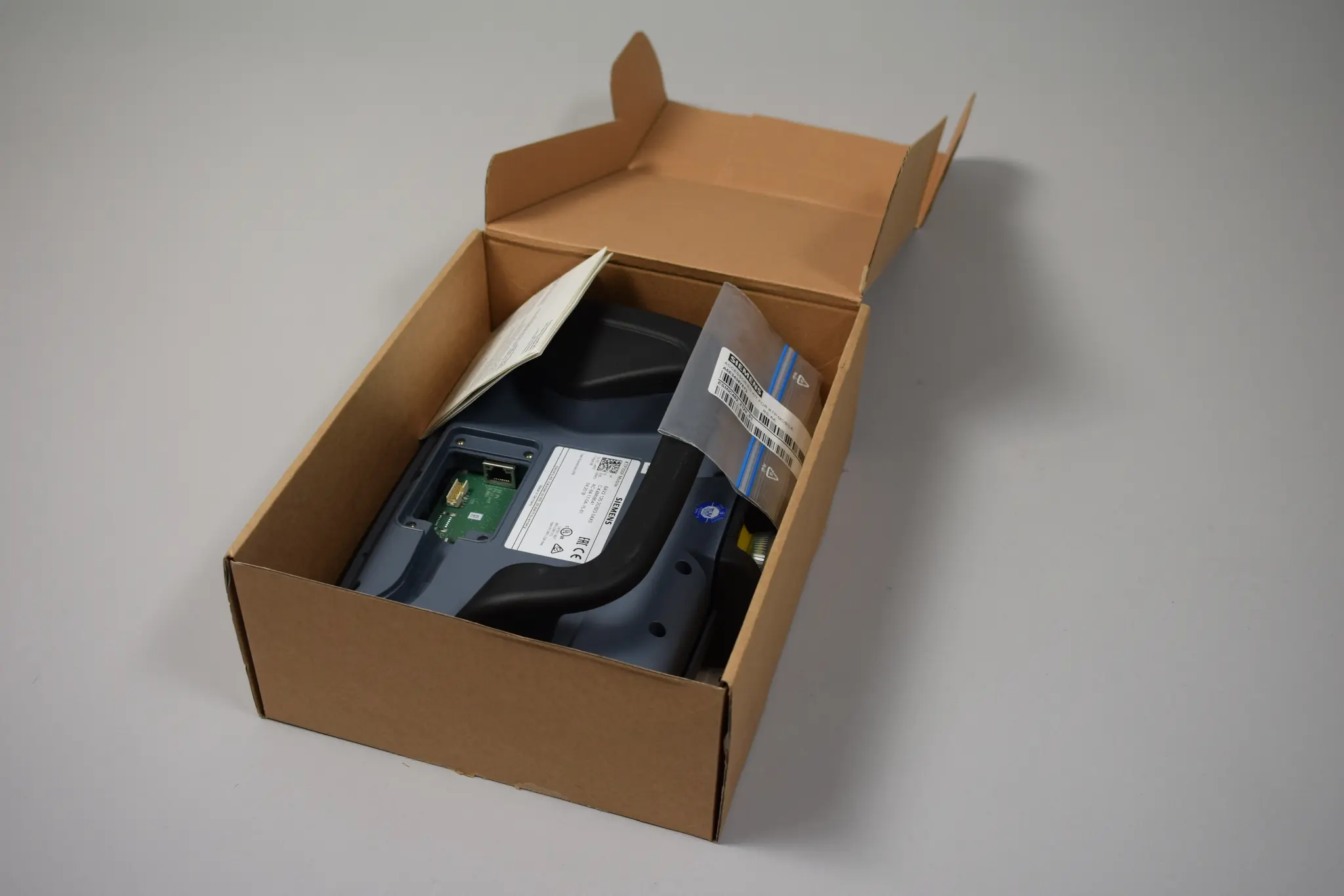 Produktfoto 1 von 6AV2125-2GB23-0AX0