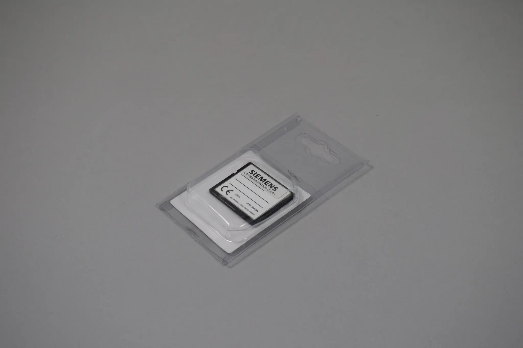 Produktfoto 1 von 6AV6574-2AC00-2AA1