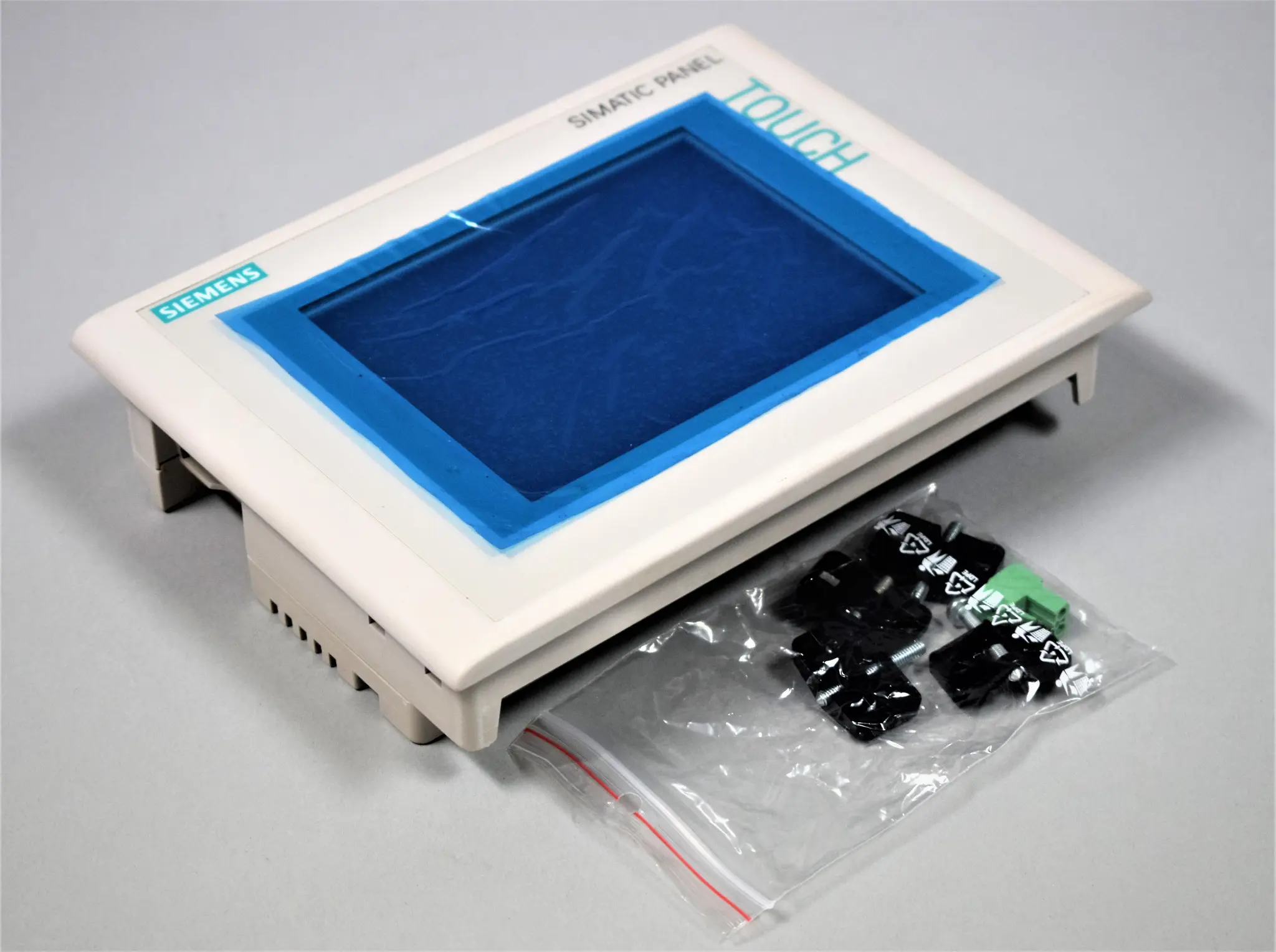 Produktfoto 1 von 6AV6640-0CA11-0AX1