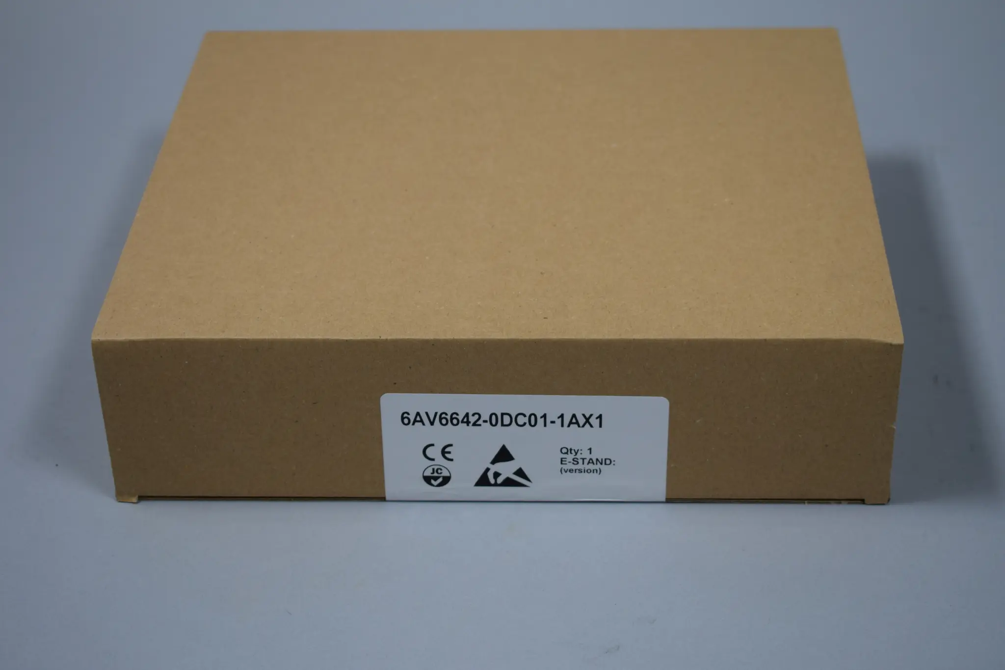 Produktfoto 1 von 6AV6642-0DC01-1AX1