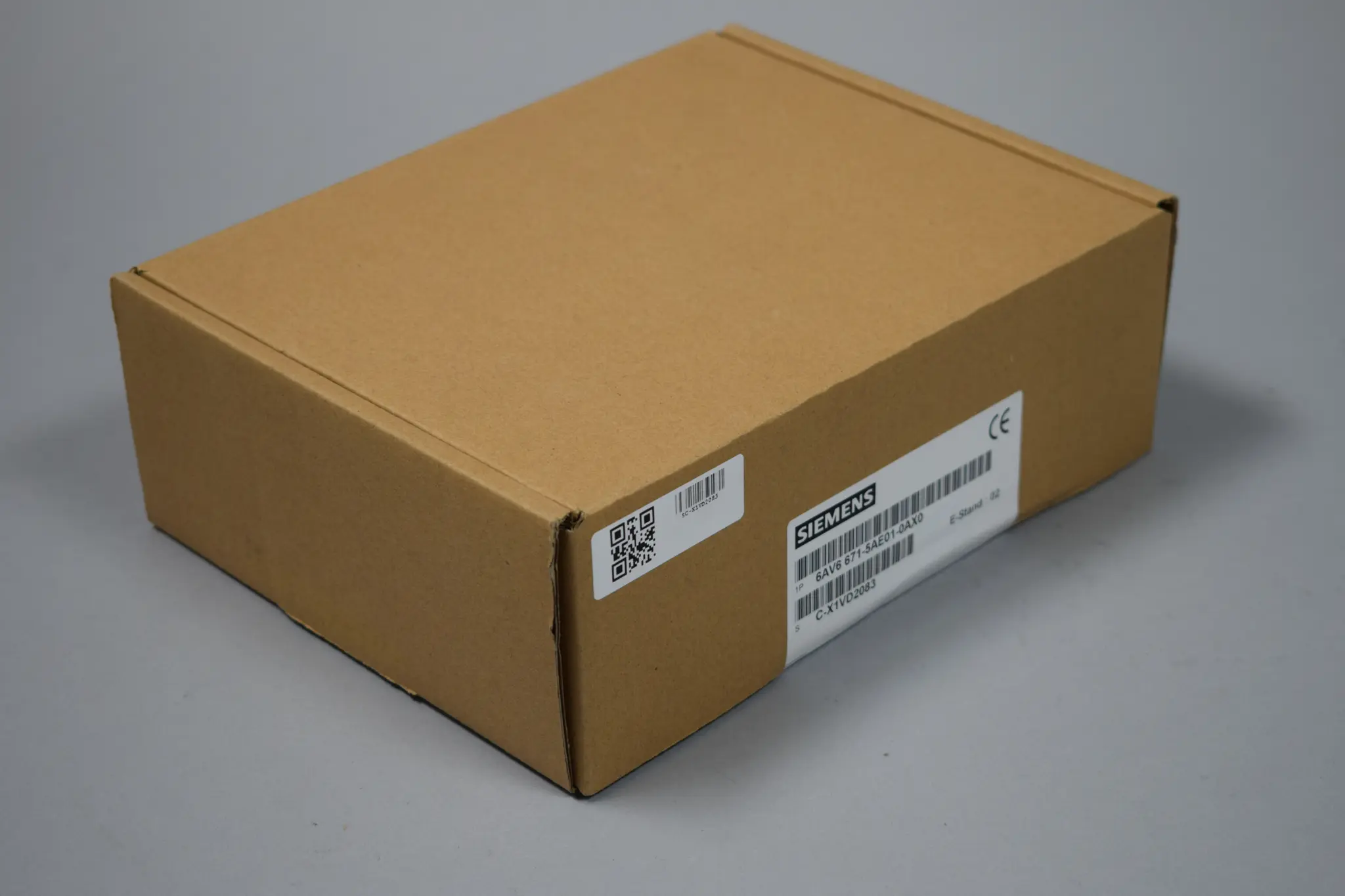 Produktfoto 1 von 6AV6671-5AE01-0AX0