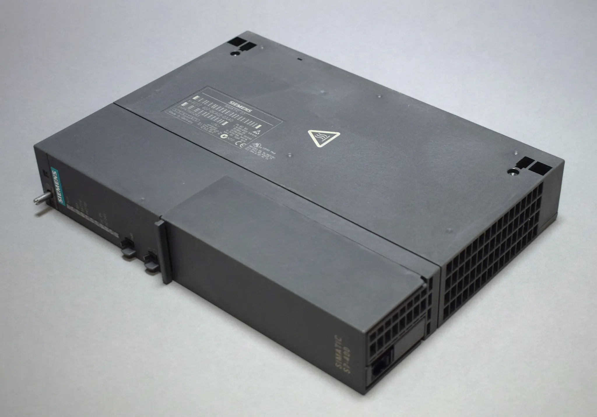 Produktfoto 1 von 6ES7407-0KA02-0AA0