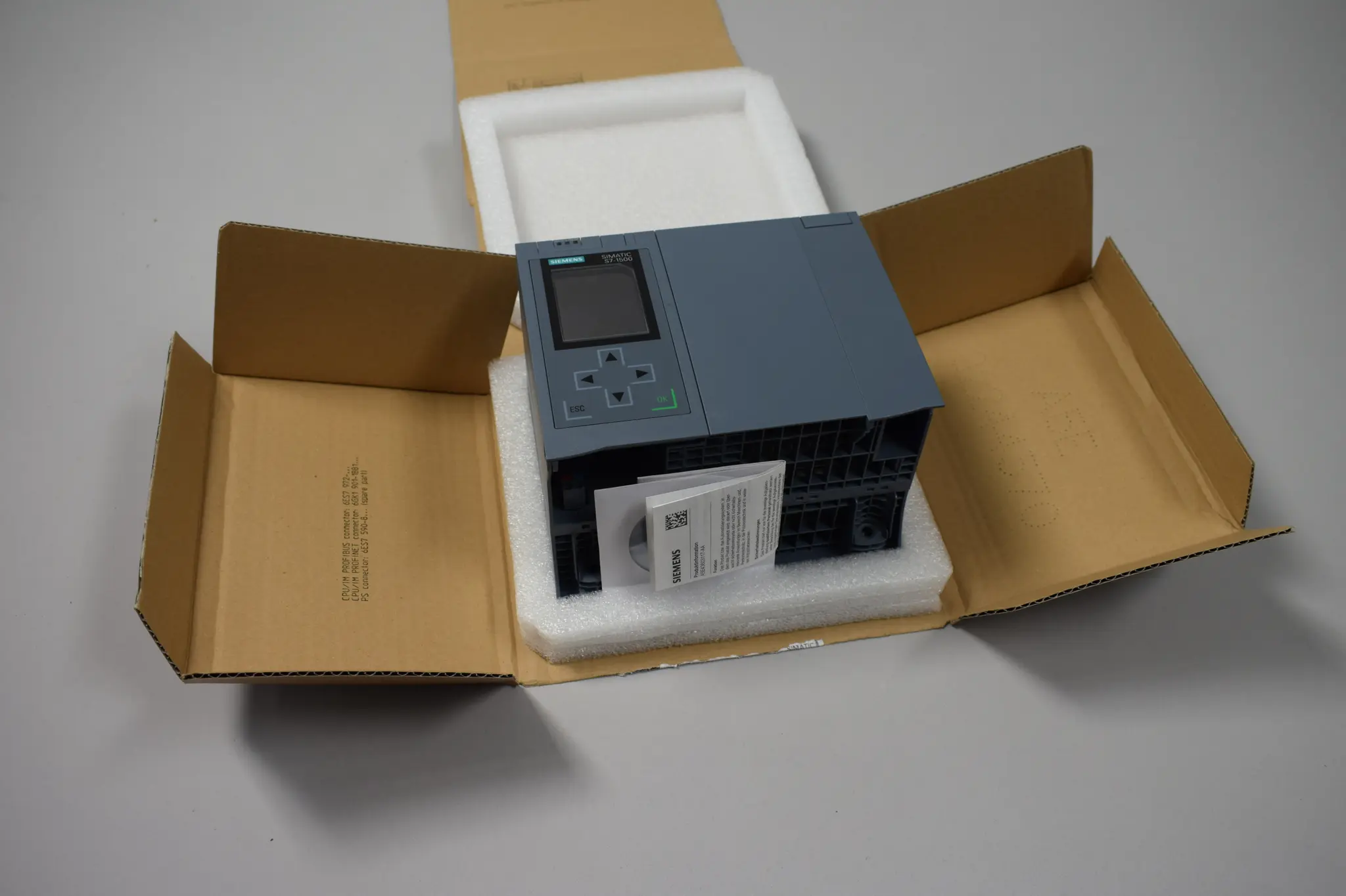 Produktfoto 1 von 6ES7517-3FP00-0AB0