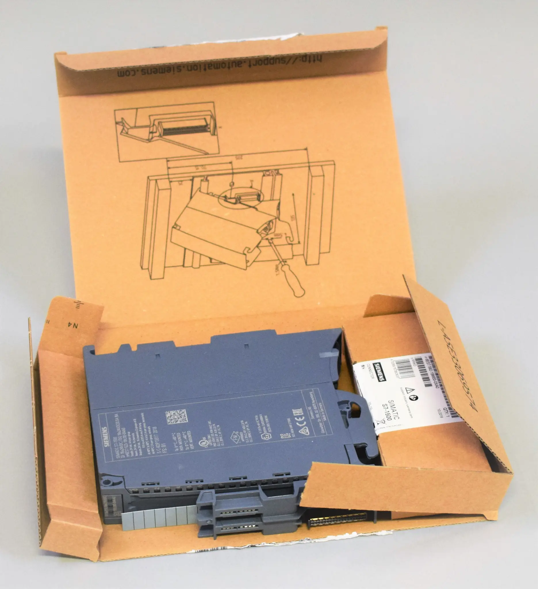 Produktfoto 1 von 6ES7523-1BL00-0AA0
