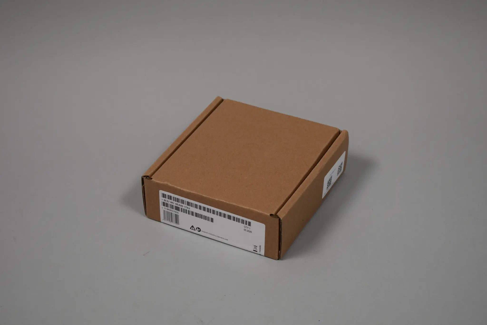 Produktfoto 1 von 6ES7647-0BA00-1YA2