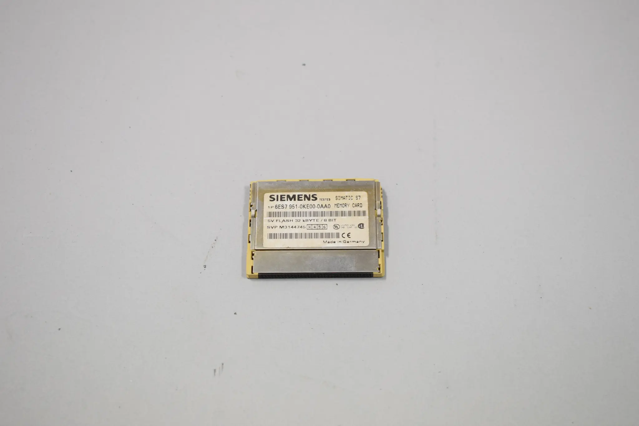 Produktfoto 1 von 6ES7951-0KE00-0AA0