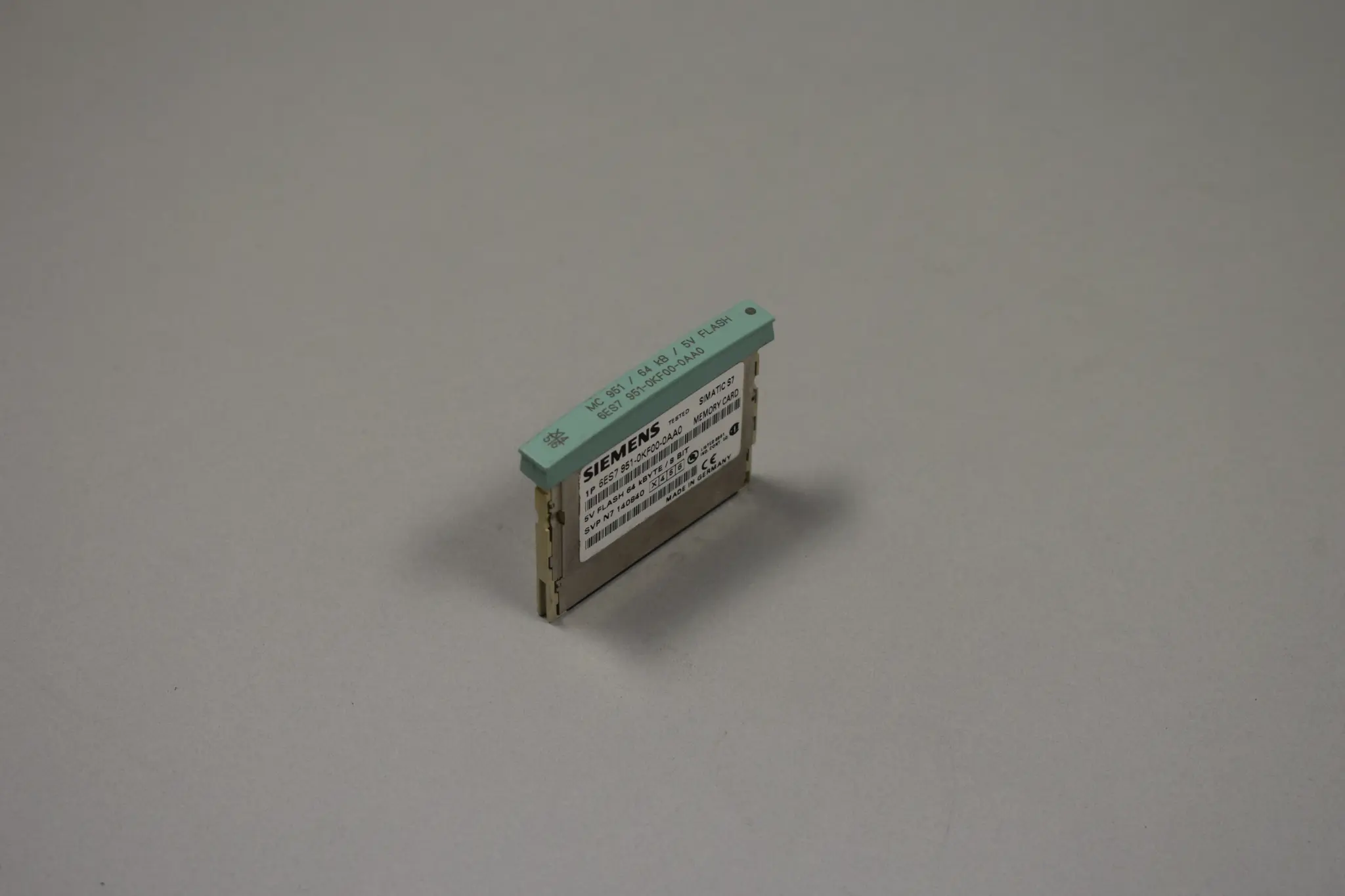 Produktfoto 1 von 6ES7951-0KF00-0AA0