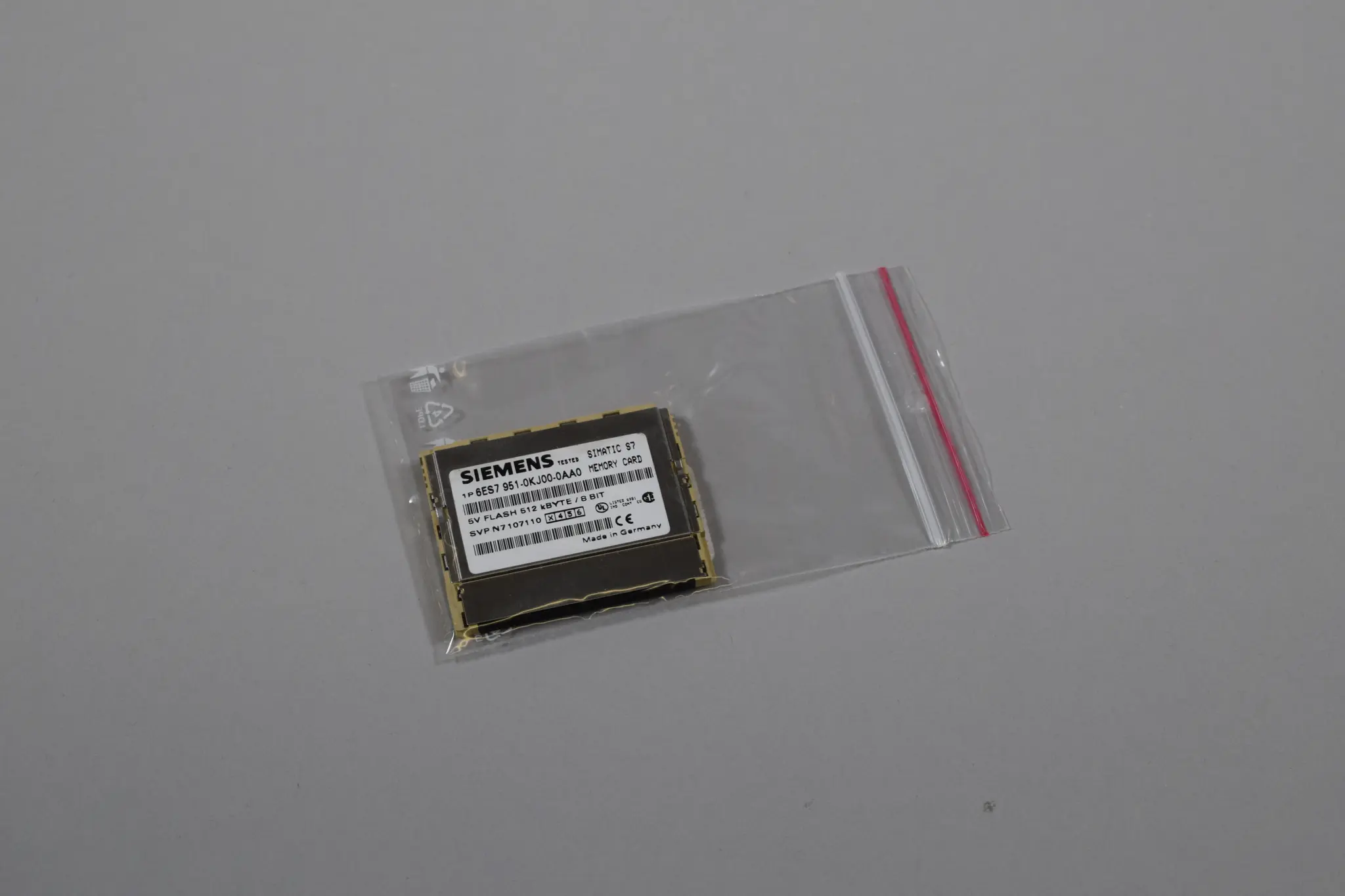 Produktfoto 1 von 6ES7951-0KJ00-0AA0