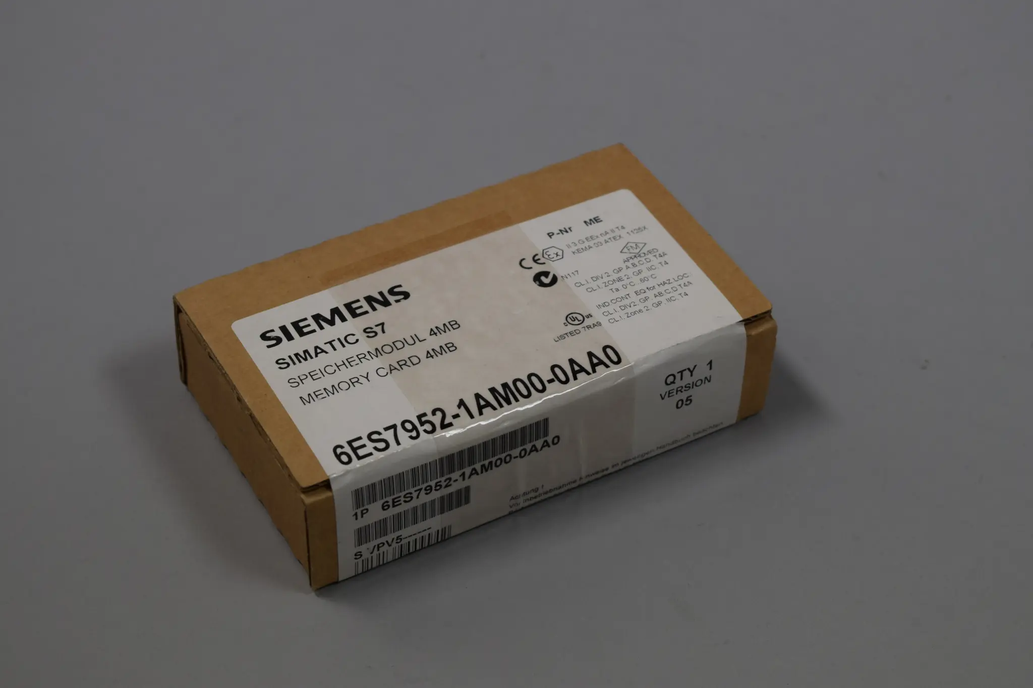 Produktfoto 1 von 6ES7952-1AM00-0AA0