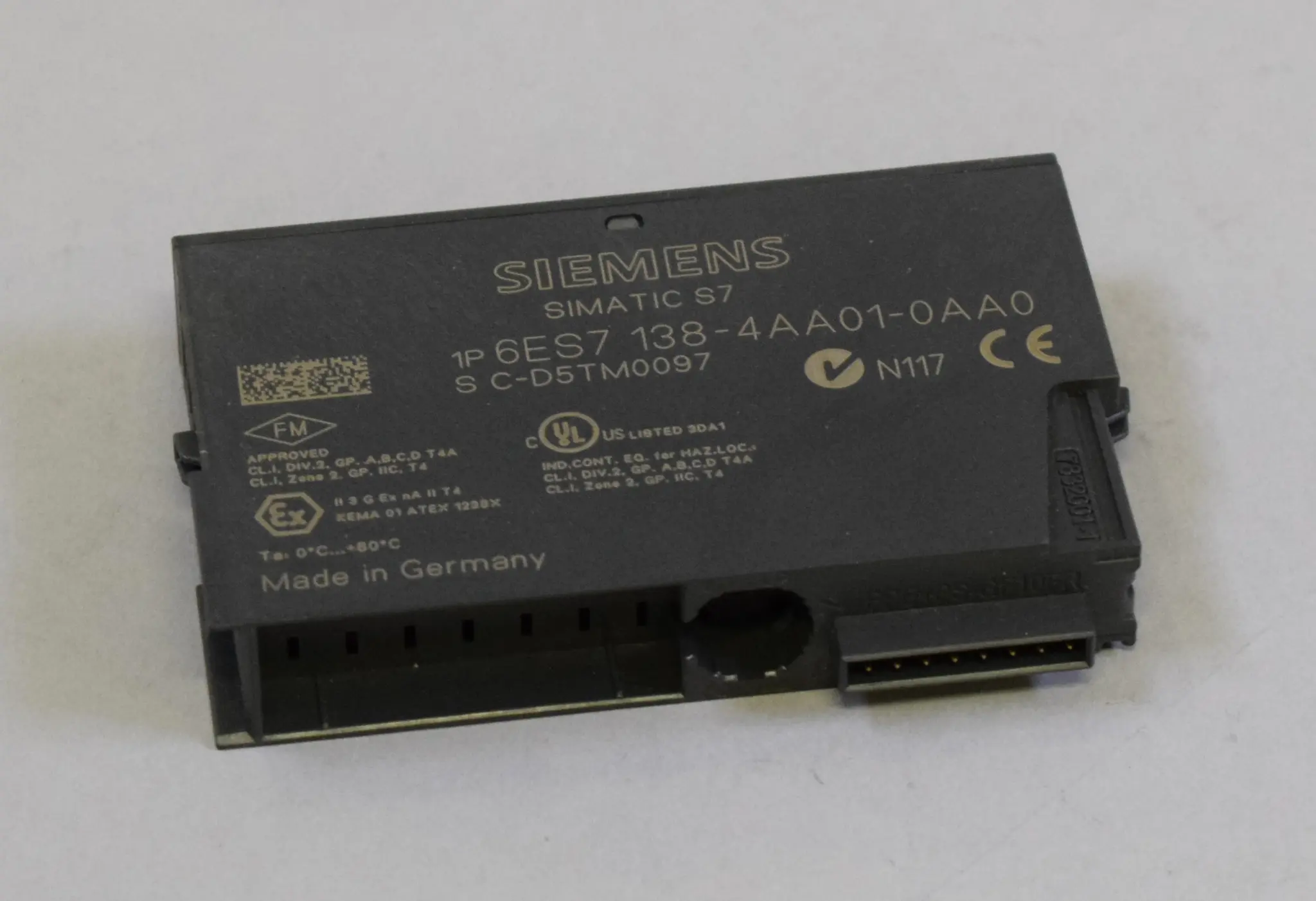 Produktfoto 1 von 6ES7138-4AA01-0AA0