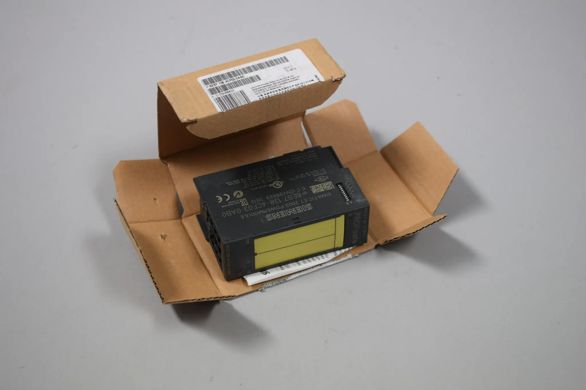 Produktfoto 1 von 6ES7138-4CF03-0AB0
