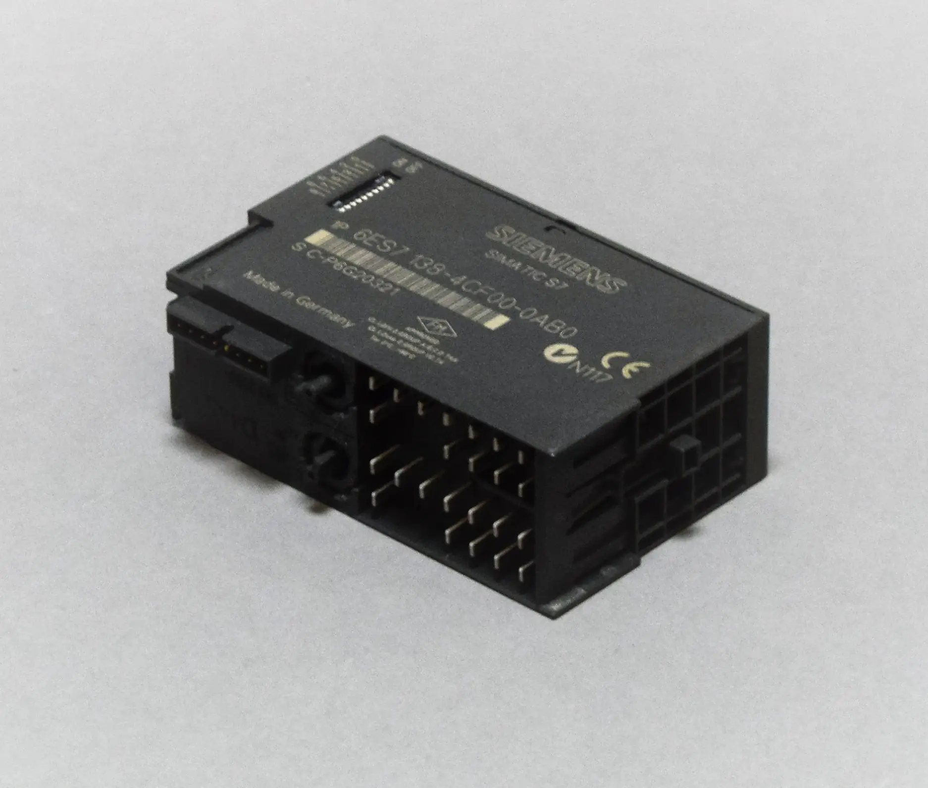 Produktfoto 1 von 6ES7138-4CF00-0AB0