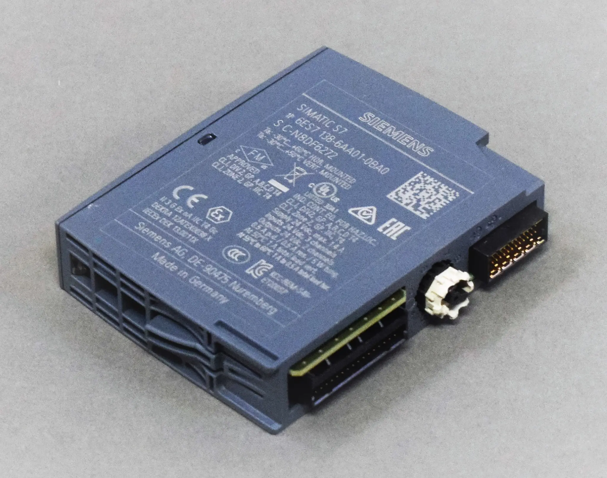 Produktfoto 1 von 6ES7138-6AA01-0BA0