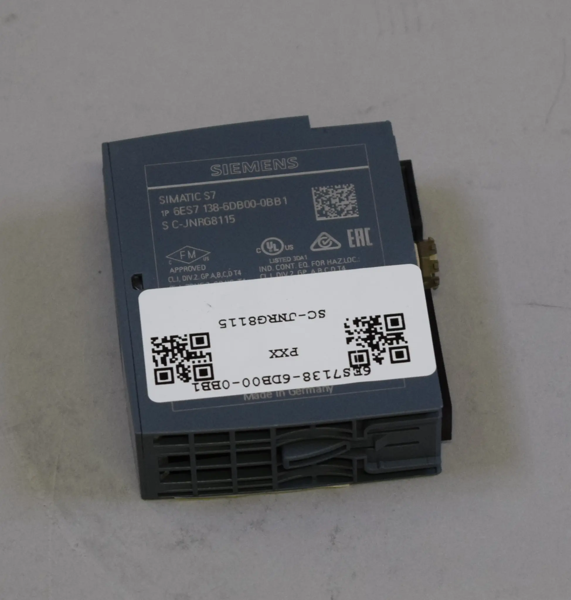 Produktfoto 1 von 6ES7138-6DB00-0BB1