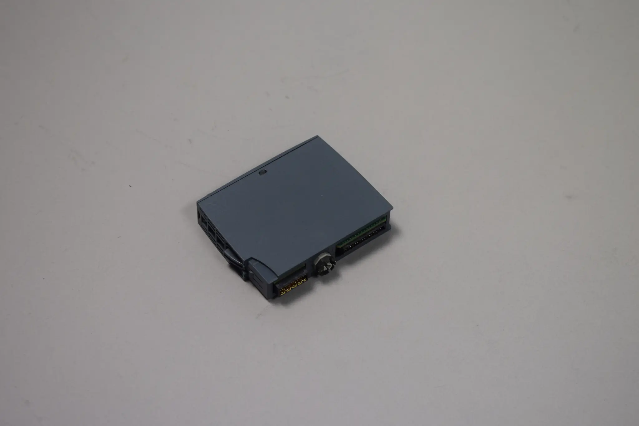 Produktfoto 1 von 6ES7131-6BF00-0BA0
